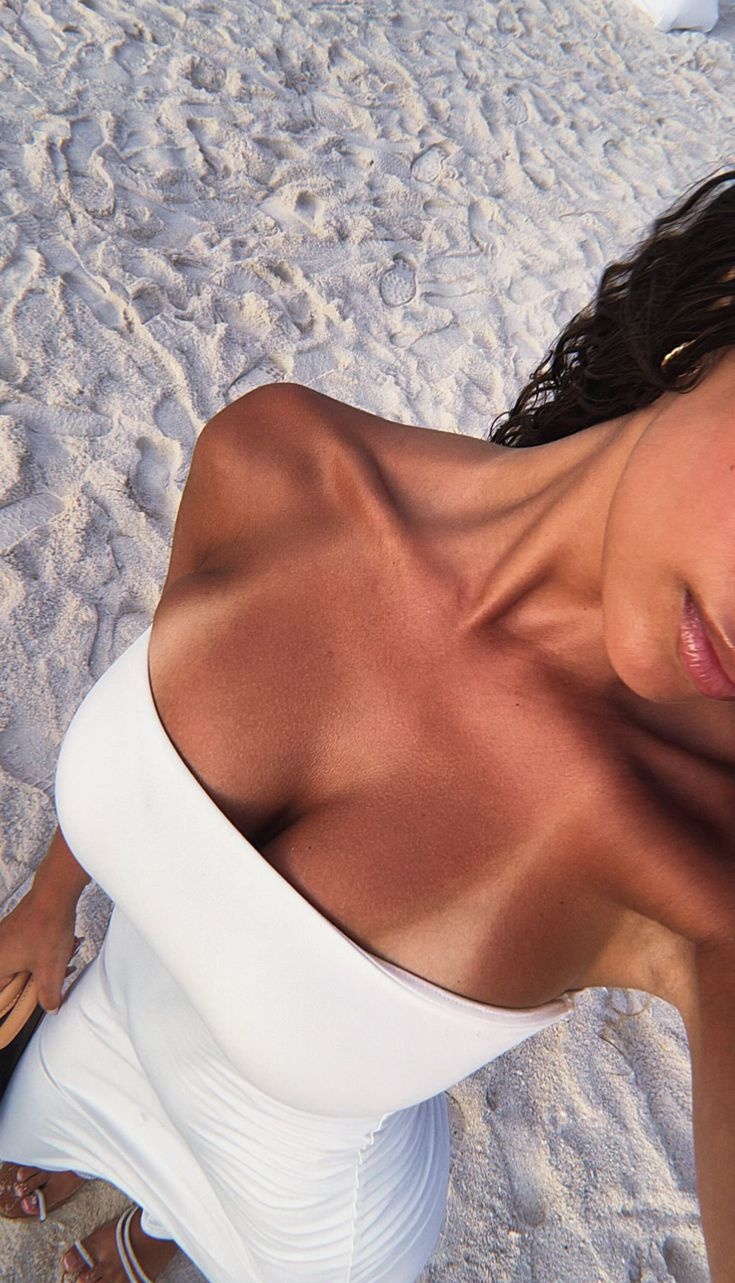 Bronze dourado na praia